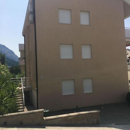 Apartment Zdrave - Free Parking Makarska Exterior photo