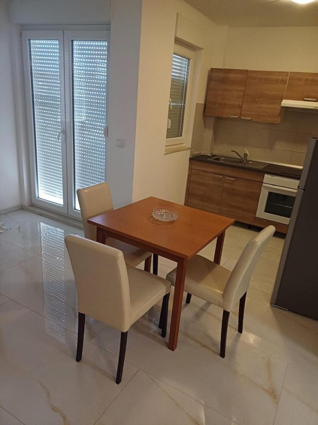Apartment Zdrave - Free Parking Makarska Exterior photo