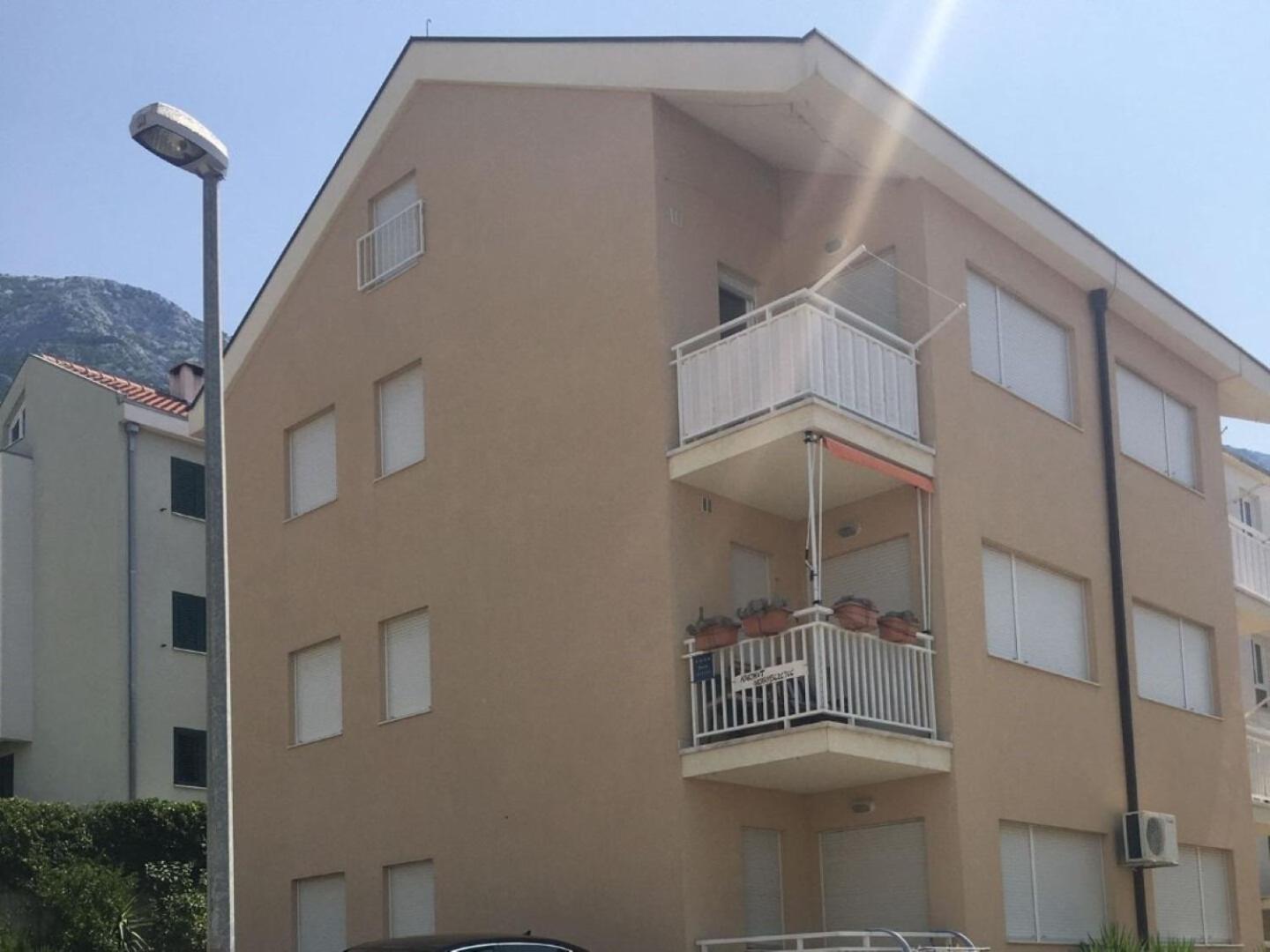 Apartment Zdrave - Free Parking Makarska Exterior photo